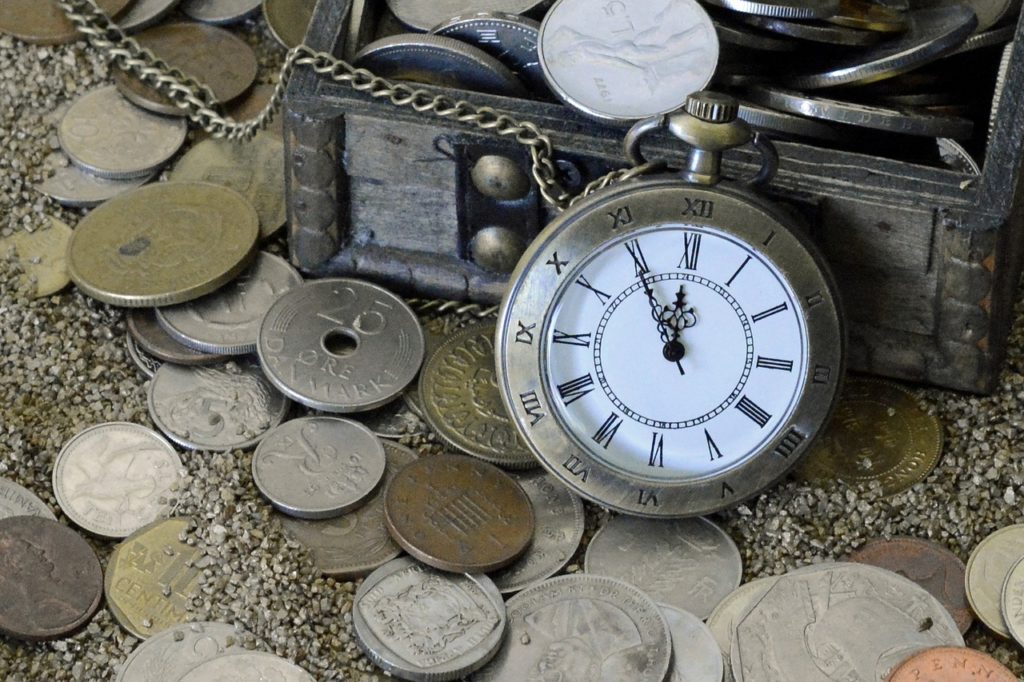 時間とお金はどっちが大事なのか